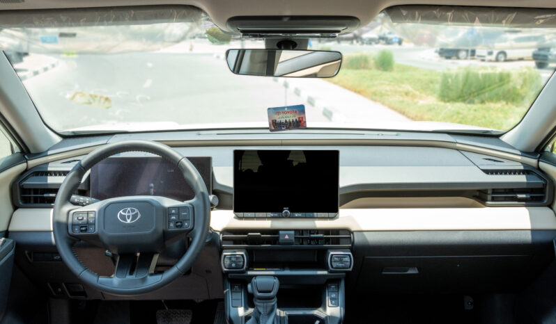 2026 Toyota Rav 4 XLE 2.5 Litres 4-Cylinder Hybrid Petrol Engine White Beige SUV GCC Specs