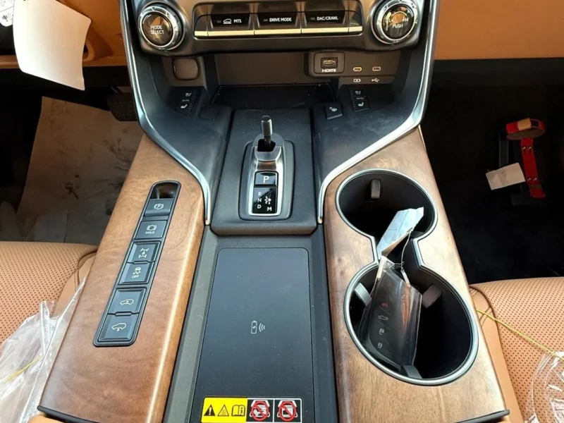 2026 LEXUS LX700H Signature 3.5 Litres Twin Turbo V6 Petrol Engine White Tan SUV GCC Specs