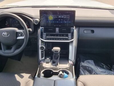 2026 TOYOTA LAND CRUISER GXR 3.5L V6 TWIN TURBO Petrol Engine White Black SUV GCC