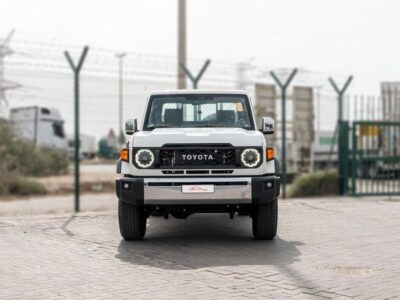 2026 Toyota Land Cruiser LC79 2.8L 4-Cylinder Turbo Diesel Engine White Brown Pickup Truck