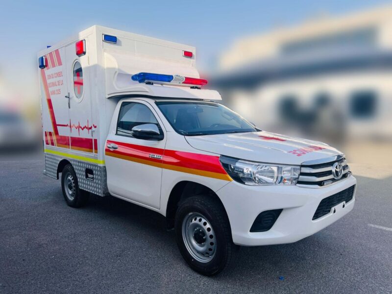 2026 Toyota Hilux 2.4L 4-Cylinder Turbocharged Diesel White Orange Ambulance GCC