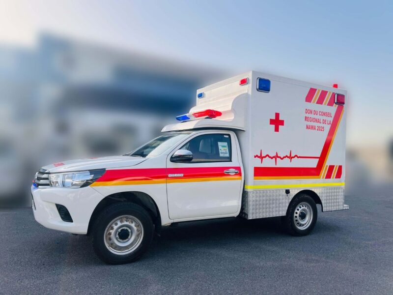 2026 Toyota Hilux 2.4L 4-Cylinder Turbocharged Diesel White Orange Ambulance GCC