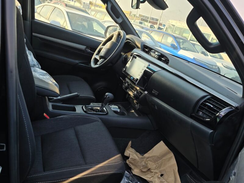2026 TOYOTA HILUX ADVENTURE 4.0 Litres 6 Cylinders Diesel Engine Black Grey Pickup Truck