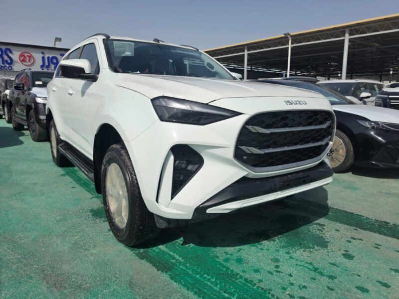 2026 Isuzu MU-X 3.0 Litres Turbo 4 Cylinders Diesel Engine White Grey Pickup Truck