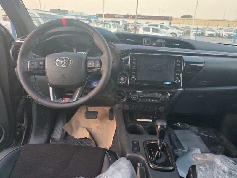 2026 TOYOTA HILUX GR SPORT 4.0 Litres 6 Cylinders Diesel Engine Black Pickup Truck