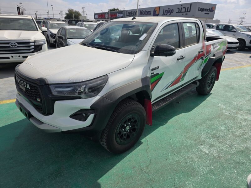 2026 TOYOTA HILUX GR SPORT 4.0 Litres 6 Cylinders Petrol Engine White Black Pickup Truck