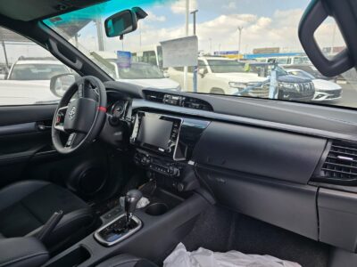 2026 TOYOTA HILUX GR SPORT 4.0 Litres 6 Cylinders Petrol Engine White Black Pickup Truck