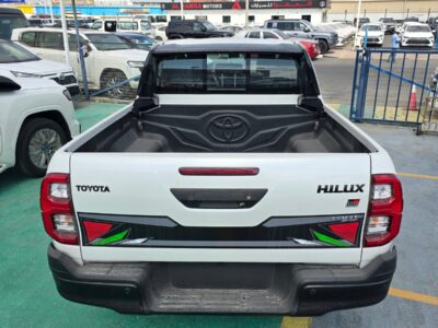 2026 TOYOTA HILUX GR SPORT 4.0 Litres 6 Cylinders Petrol Engine White Black Pickup Truck