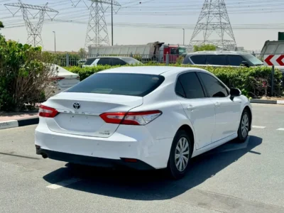 2020 Toyota Camry LE 1.5 Litres 4 Cylinders Hybrid Engine White Black Sedan GCC Specs