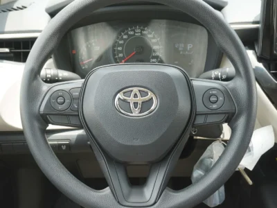 2025 Toyota Corolla XLI 2.0 Litres 4 Cylinders Petrol Engine White Sedan GCC Specs