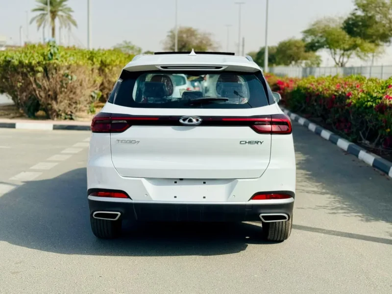2026 Chery Tiggo 7 Pro Luxury 1.5 Litres 4 Cylinders Petrol Engine White Red SUV GCC Specs