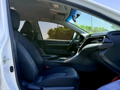 2020 Toyota Camry LE 1.5 Litres 4 Cylinders Hybrid Engine White Black Sedan GCC Specs