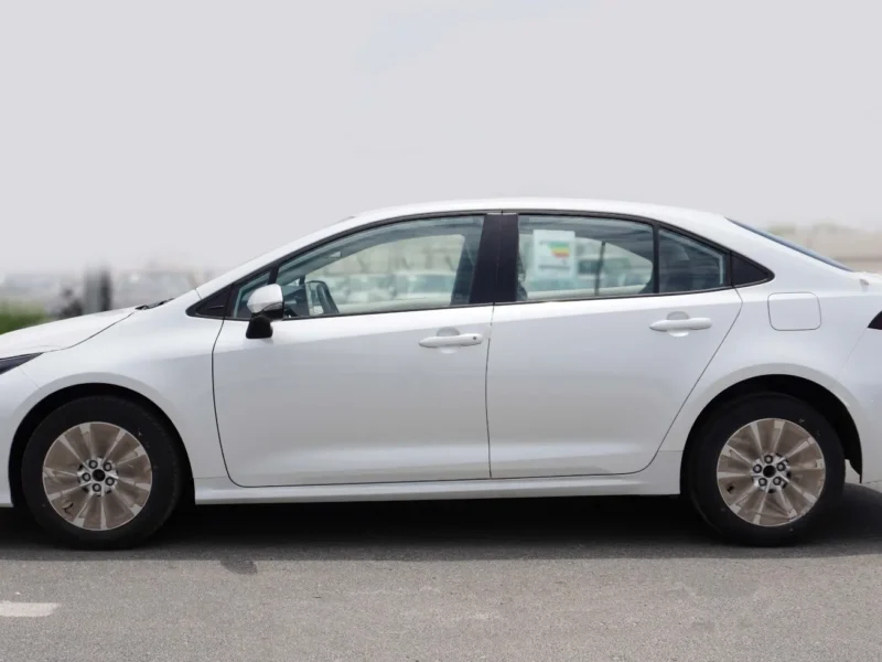 2025 Toyota Corolla XLI 2.0 Litres 4 Cylinders Petrol Engine White Sedan GCC Specs
