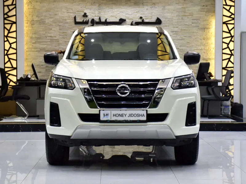 2024 Nissan Xterra SE 4 Cylinders Petrol Engine White Beige SUV GCC Specifications