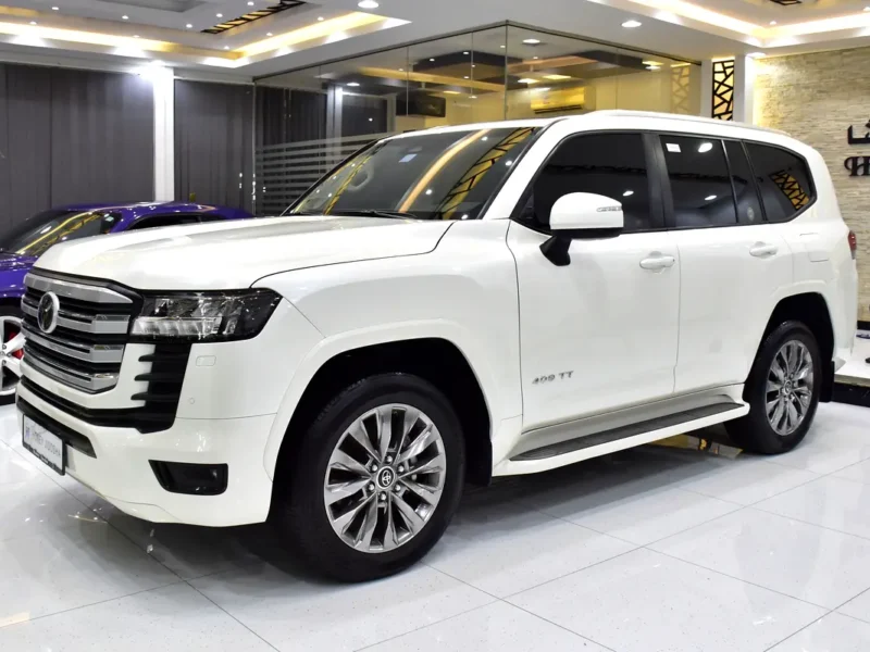 2025 Toyota Land Cruiser GXR 6 Cylinders Petrol Engine White Beige SUV GCC Specs