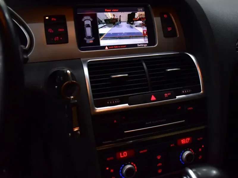 2015 Audi Q7 40 TFSI Quattro 6 Cylinders Petrol Engine White Beige SUV GCC Specs