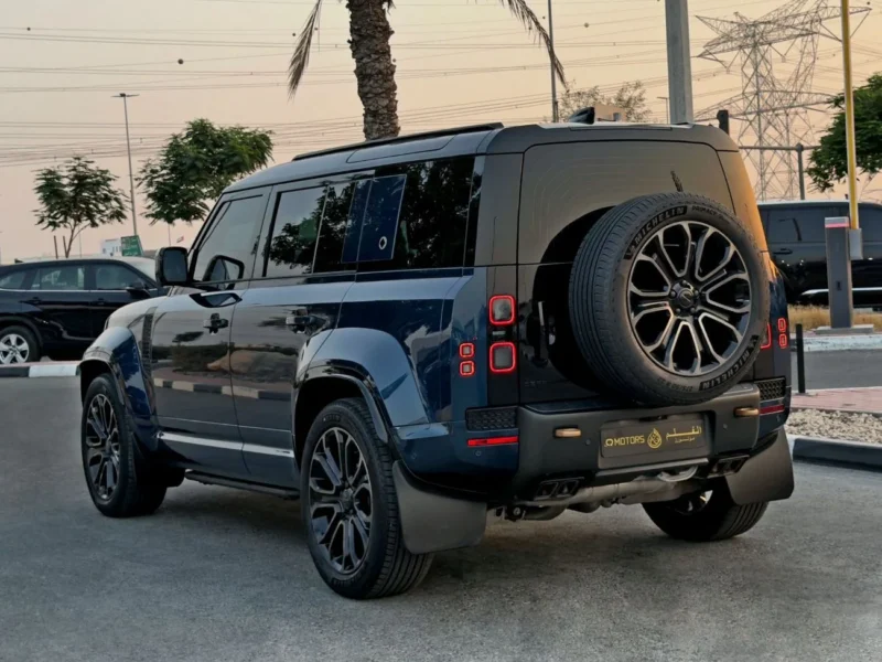 2026 Land Rover Defender Octa D110 P635 4.4 L 8 Cylinders Blue White SUV GCC Specs