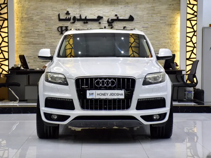 2015 Audi Q7 40 TFSI Quattro 6 Cylinders Petrol Engine White Beige SUV GCC Specs