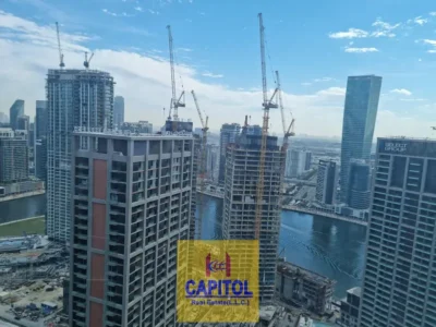 HIGH-FLOOR OFFICE FOR LEASE 32ND FLOOR BURLINGTON TOWER