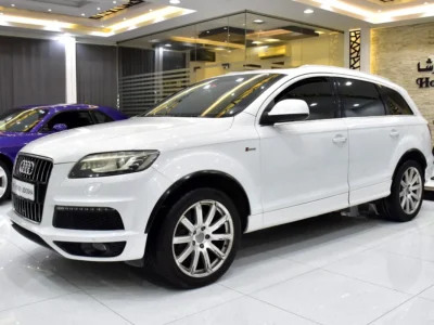 2015 Audi Q7 40 TFSI Quattro 6 Cylinders Petrol Engine White Beige SUV GCC Specs