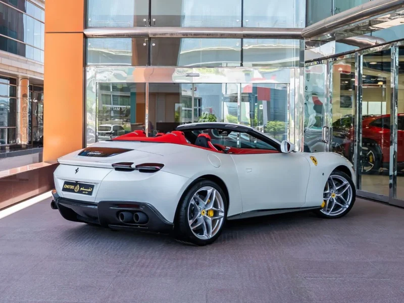 2025 FERRARI ROMA SPIDER 3.9 Litres 8 Cylinders Petrol Engine Red Convertible