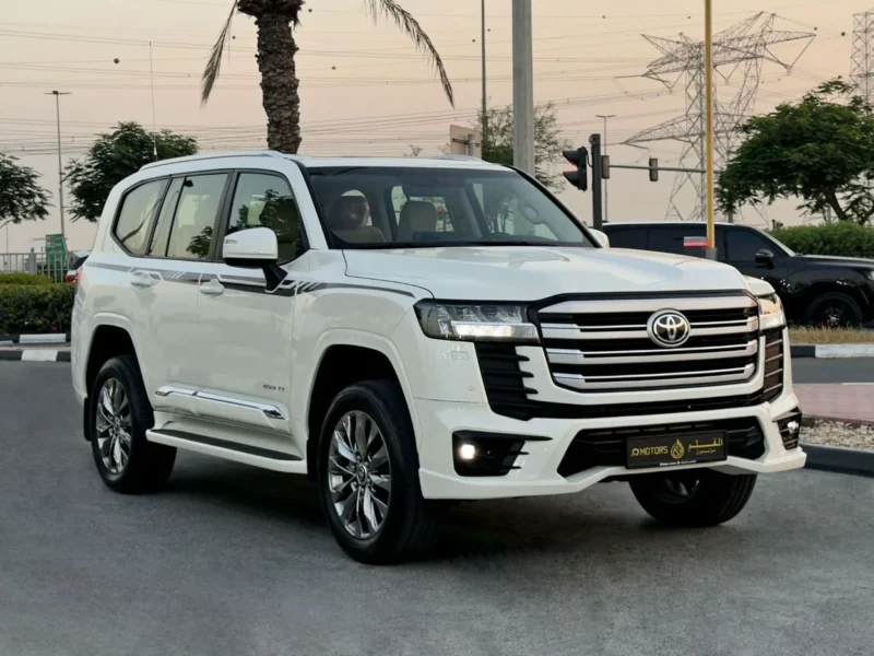 2025 Toyota Land Cruiser GXR 4.0 Litres V6 Petrol Engine White Beige SUV GCC Specs