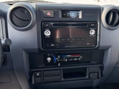 2024 Toyota Land Cruiser LC79 4.2 Litres V6 DIESEL Engine White Grey Pickup Truck