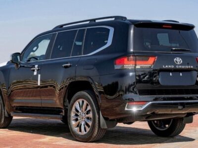 2024 Toyota Land Cruiser VXR 3.5 Litres 6 Cylinders Petrol Engine Black Red SUV Automatic