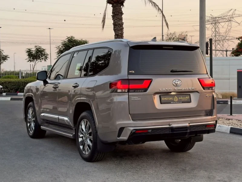 2024 Toyota Land Cruiser GXR 3.5 Litres V6 Twin Turbo Petrol Engine Bronze Beige SUV GCC