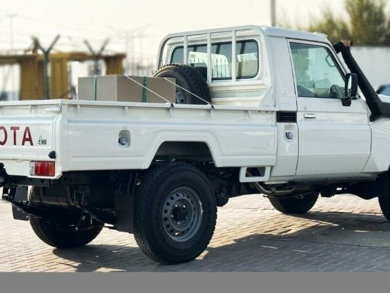 2024 Toyota Land Cruiser LC79 4.2 Litres V6 DIESEL Engine White Grey Pickup Truck
