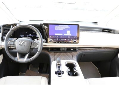 2026 Lexus LM 350h 2.5 Litres 4-Cylinder Hybrid Engine White Beige MPV GCC Specs