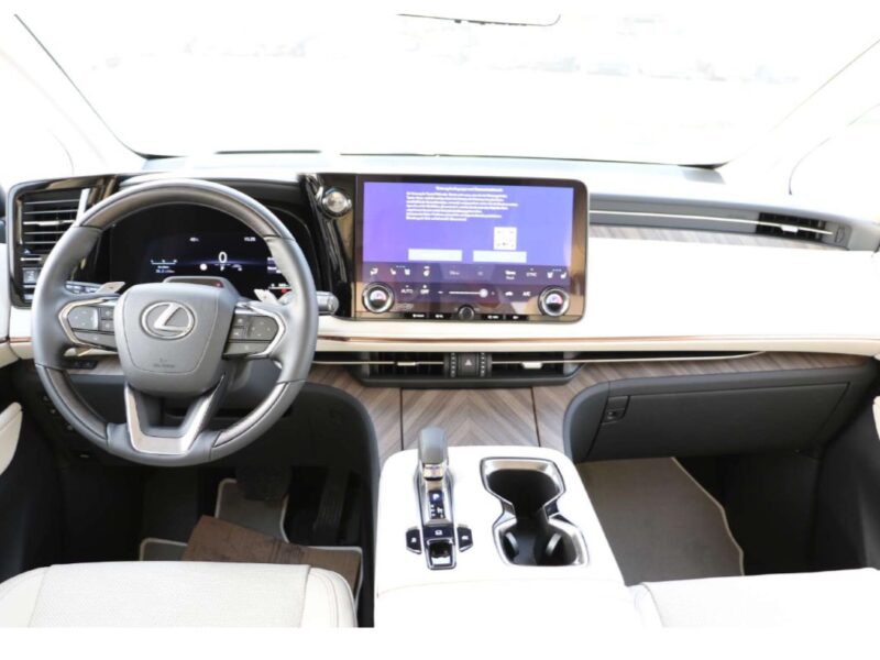 2026 Lexus LM 350h 2.5 Litres 4-Cylinder Hybrid Engine White Beige MPV GCC Specs