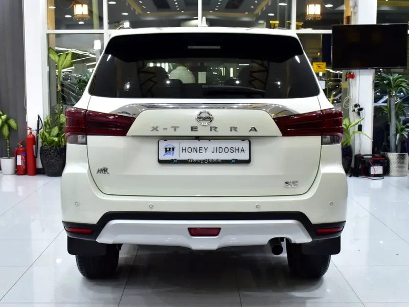 2024 Nissan Xterra SE 4 Cylinders Petrol Engine White Beige SUV GCC Specifications