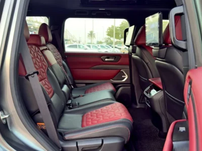 2025 Nissan Patrol SE Platinum 3.8 Litres 6 Cylinders petrol Engine Grey Red SUV GCC Specs