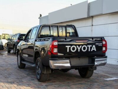 2024 Toyota HILUX GLX 2.7 Litres 4 Cylinders Petrol Engine Black Red Pickup Truck