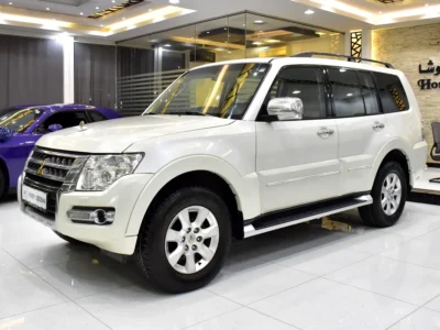 2020 Mitsubishi Pajero GLS 6 Cylinders Petrol Engine White Beige SUV GCC Specs