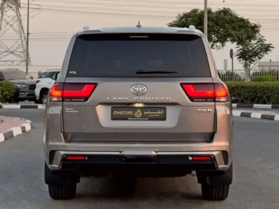2024 Toyota Land Cruiser GXR 3.5 Litres V6 Twin Turbo Petrol Engine Bronze Beige SUV GCC