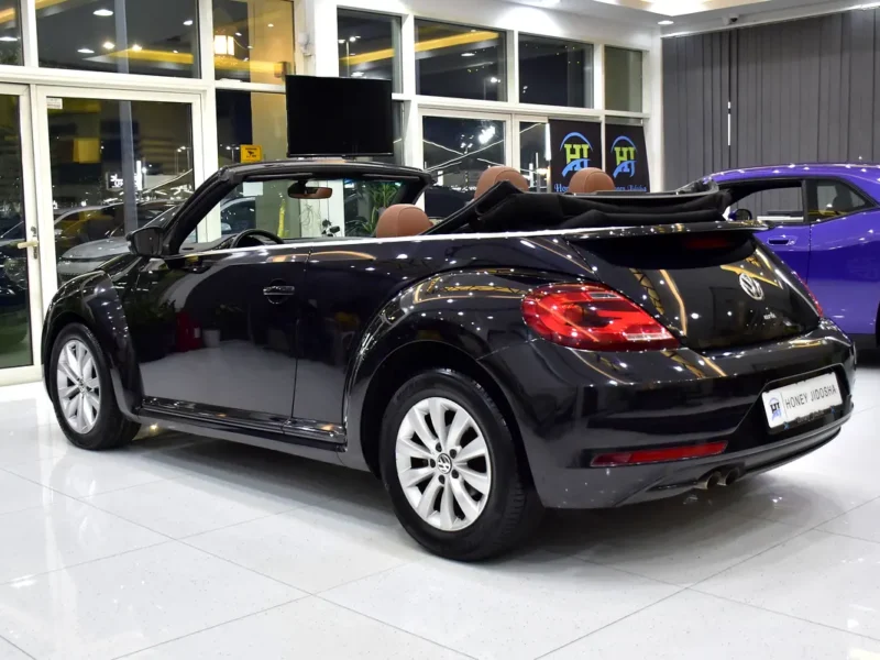 2017 Volkswagen Beetle Turbo S 4 Cylinders Petrol Engine Black Beige Convertible