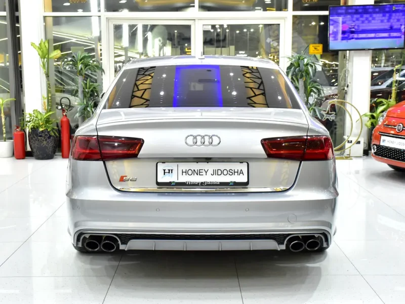 2016 Audi S6 4.0 TFSI quattro 8 Cylinders Petrol Engine Silver Black Sedan GCC Specs