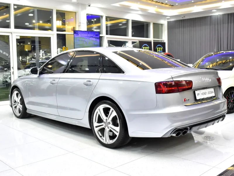 2016 Audi S6 4.0 TFSI quattro 8 Cylinders Petrol Engine Silver Black Sedan GCC Specs
