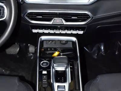2024 Kaiyi X3 Pro Flagship 4 Cylinders Petrol Engine White Black Crossover GCC Specs