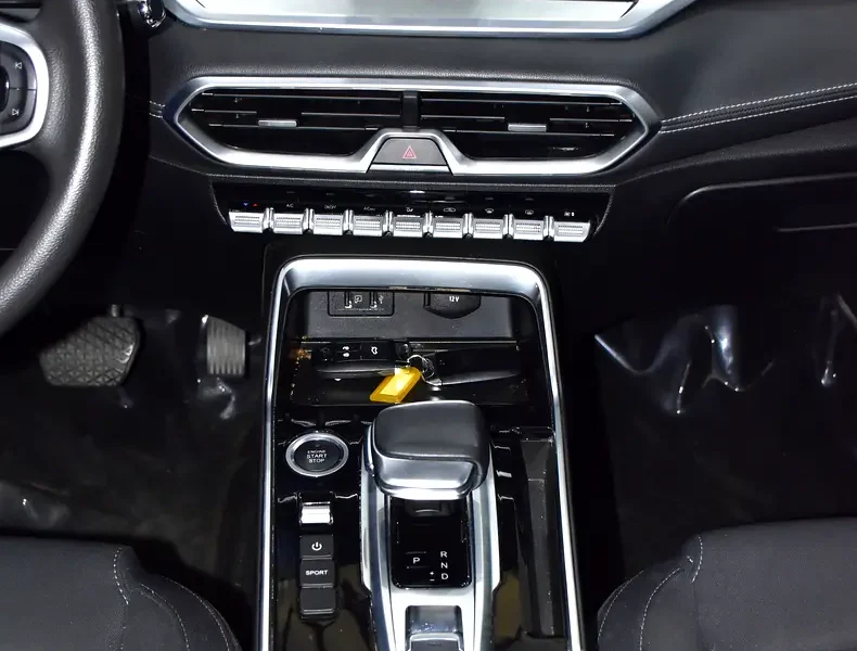 2024 Kaiyi X3 Pro Flagship 4 Cylinders Petrol Engine White Black Crossover GCC Specs