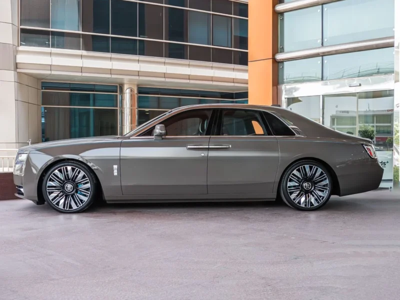 2025 ROLLS ROYCE GHOST SILVER BADGE 6.8L 12 Cylinders Petrol Engine Beige White Sedan