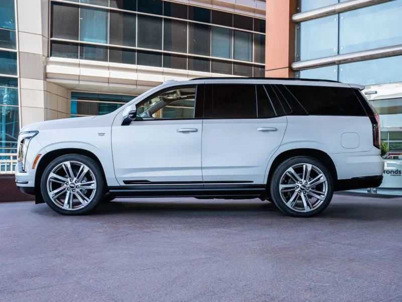 2025 CADILLAC ESCALADE SPORT PLATINIUM 6.2 Litres 8 Cylinders Petrol Engine White SUV