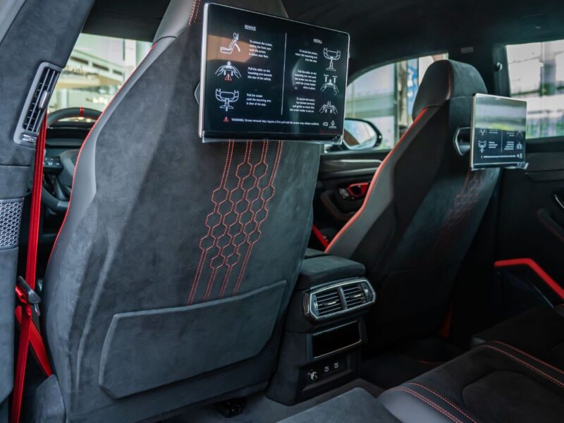 2024 LAMBORGHINI URUS PERFORMANTE 4.0 Litres 8 Cylinders Petrol Engine Black SUV