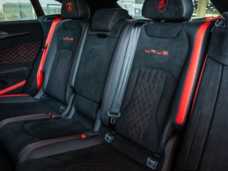 2024 LAMBORGHINI URUS PERFORMANTE 4.0 Litres 8 Cylinders Petrol Engine Black SUV