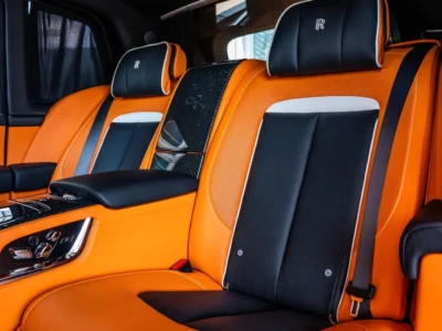 2025 ROLLS ROYCE CULLINAN BLACK BADGE 6.8L 12 Cylinders Petrol Engine Black Orange SUV