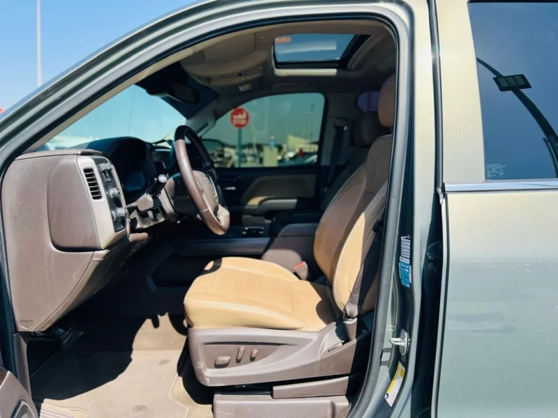 2018 GMC SIERRA DENALI 6.2 Litres V8 Petrol Engine Grey beige Pickup Truck GCC Specs
