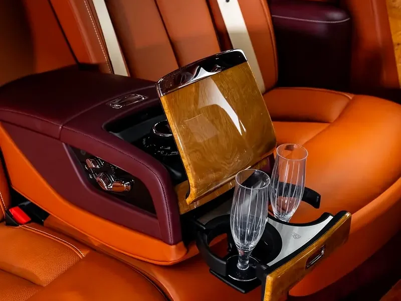 2019 Rolls-Royce Phantom 6.75L V12 Twin-Turbocharged Engine Maroon Sedan GCC Specs