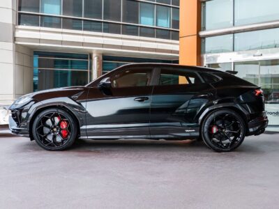 2024 LAMBORGHINI URUS PERFORMANTE 4.0 Litres 8 Cylinders Petrol Engine Black SUV